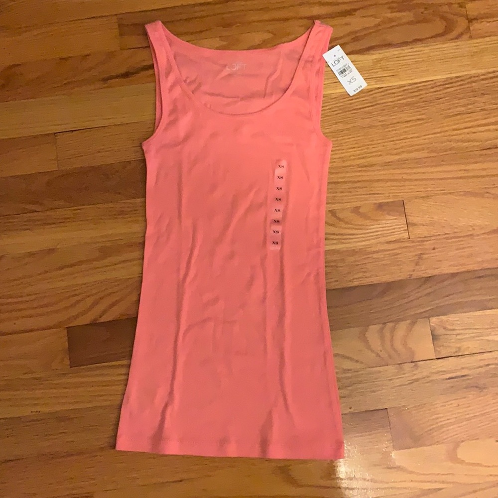 Basic women’s tank top from LOFT